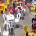 Fugiu da morte: Homem joga cadeira em pistoleiro e escapa de ser executado; vídeo