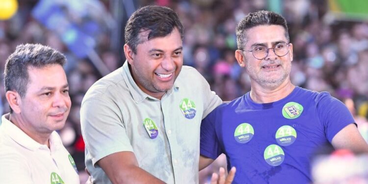 David Almeida vota e espera vitória de Wilson Lima: ‘dia de alegria’