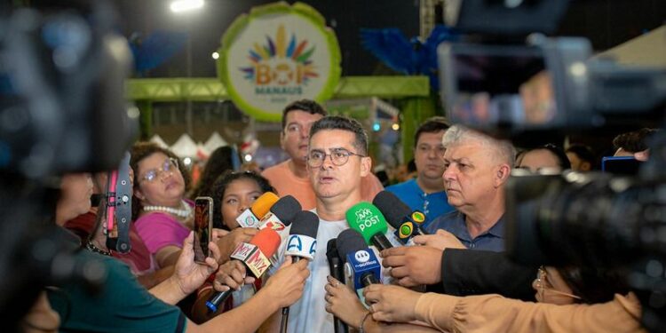 Classe artística local ganha destaque nos eventos da Prefeitura de Manaus