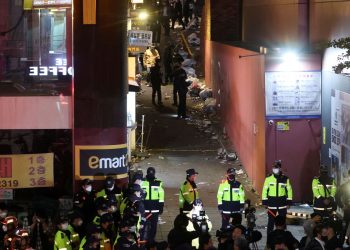 Tumulto em festa de Halloween deixa 146 mortos