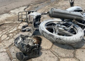 Vídeo: morre em Manaus idoso que se queimou após tanque da moto explodir na rua