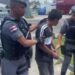 Homem tenta matar a esposa e os cinco filhos a facadas dentro de casa em Manaus