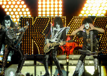 Banda Kiss pode se apresentar na Arena da Amazônia, anuncia empresária da Fábrica de Eventos