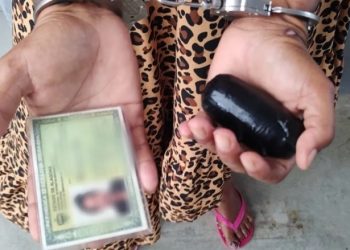 Mulher é presa tentando entrar em penitenciária com drogas enfiadas no furico