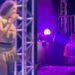 Pabllo Vittar cai de boca no chão durante show em Manaus; veja vídeo