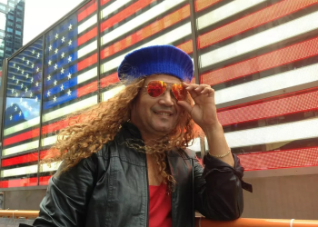 Wanderley Andrade e cantores amazonenses agitam Dia do Servidor Público, no Sambódromo