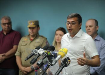 Wilson Lima apresenta ações em cidades afetadas no desabamento de pontes na BR-319
