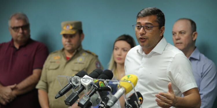Wilson Lima apresenta ações em cidades afetadas no desabamento de pontes na BR-319