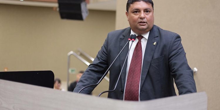 Vereador Caio André ganha apoio do PROS Nacional na disputa pela presidência da CMM