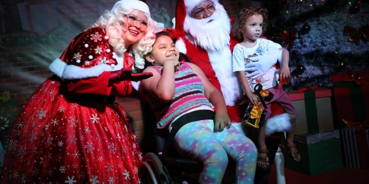 Governo do Amazonas lança ‘Natal Itinerante’ e espalha a magia natalina pelos bairros de Manaus
