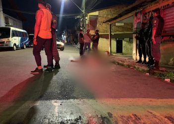 Motoboy é executado com 14 tiros enquanto fazia entrega na famosa rua Natal, Compensa