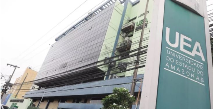 UEA realiza primeiro dia de vestibular neste domingo