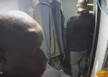 Policial mata parceiro com tiro acidental em boate; veja o vídeo