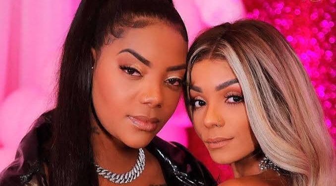 Ludmilla embarca para o Qatar com esposa e promete contribuir para causas LGBTQIA+