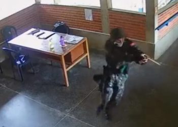 Após matar professoras e aluna, atirador de 16 anos almoçou e foi para casa de praia com os pais