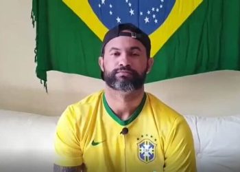 Condenado por assassinato, goleiro Bruno se diz em luto por derrota de Bolsonaro