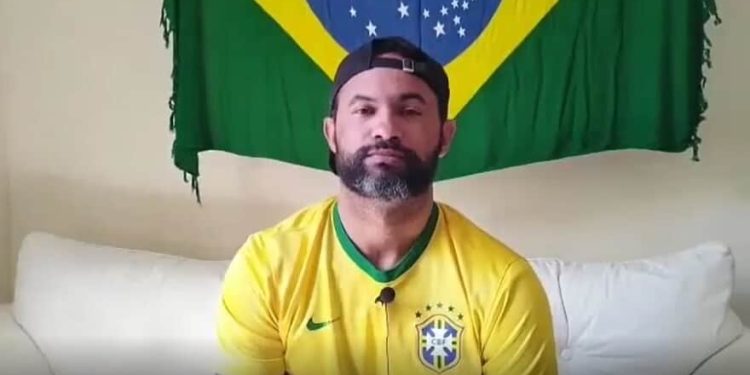 Condenado por assassinato, goleiro Bruno se diz em luto por derrota de Bolsonaro