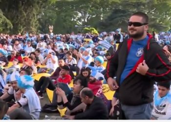 Brasileiro infiltrado tira sarro dos argentinos em Buenos Aires