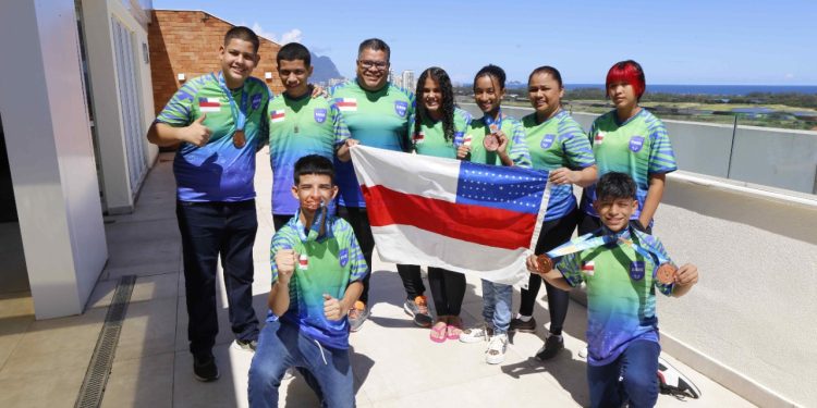 Atletas da luta conquistam 13 medalhas para o Amazonas nos Jogos Escolares Brasileiros