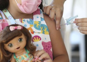 Covid: prefeitura de Manaus divulga postos de vacinação para crianças menores de 3 anos