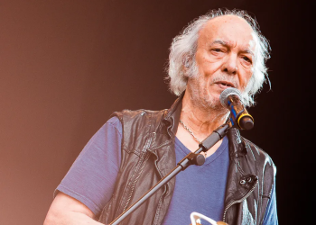Cantor e compositor Erasmo Carlos morre aos 81 anos após nova internação