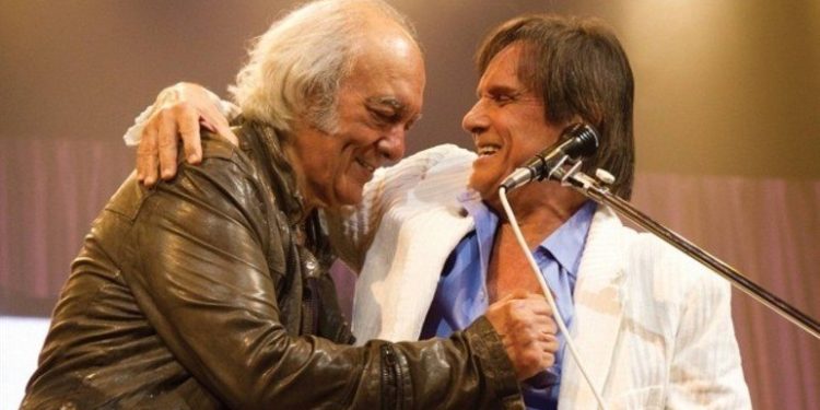 Roberto Carlos faz homenagem emocionante a Erasmo: ‘meu grande irmão’