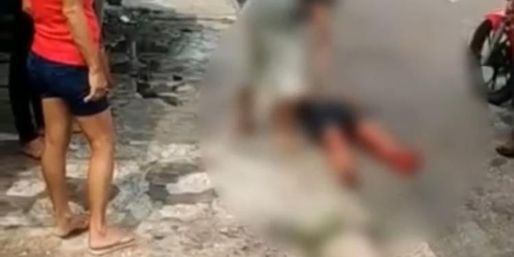 Bebedeira termina com mulher esfaqueada no Centro de Manaus