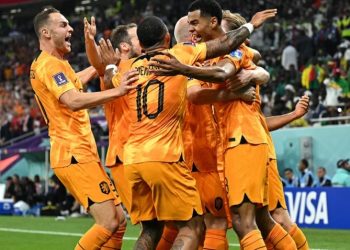 Holanda e Senegal vencem e avançam às oitavas de final