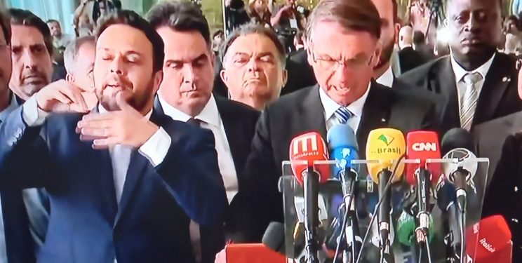 Bolsonaro quebra o silêncio, não cita Lula e avisa: ‘nossos sonhos estão mais vivos do que nunca’