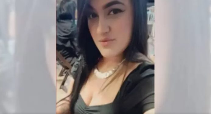 Mulher tenta empurrar carro sem gasolina e morre esmagada entre veículos