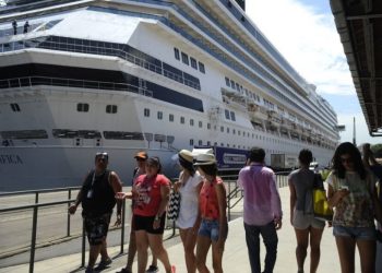 Manaus prepara recepção para receber 25 mil turistas em nova temporada de cruzeiros