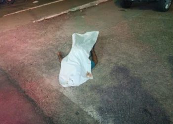 Passageiro morre esfaqueado na frente da esposa durante assalto ao 640