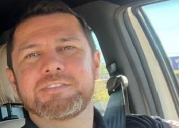 Deprimido e armado, policial se despede do filho, da esposa, da mãe e some misteriosamente