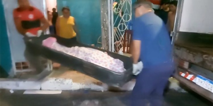 Jovem é assassinado enquanto enfeitava a rua para a Copa, em Manaus