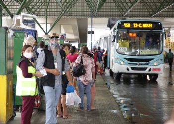 Prefeitura reforça frota de ônibus em Manaus nos dias de jogos da Seleção