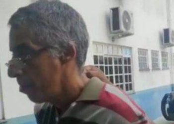 Professor de futebol suspeito de oferecer lanche para ficar com jogadores é preso novamente em Manaus