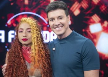 Em gravação no Hora do Faro, Ruivinha diz que decepcionou muitas pessoas ao ser eliminada