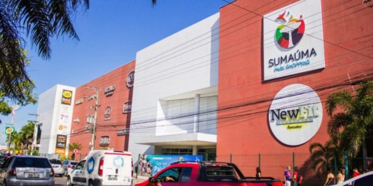 Jovem é detida após furtar mais de R$4 mil em roupas no Shopping Sumaúma