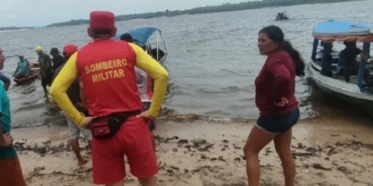 Acidente no Solimões: Corpo de menina de 2 anos é encontrado e irmãs de 4 e 6 continuam desaparecidas
