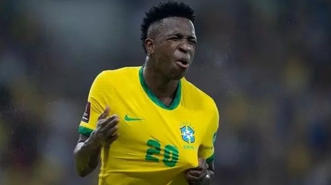 Vinícius Júnior é a única dúvida de Tite para a estreia na Copa