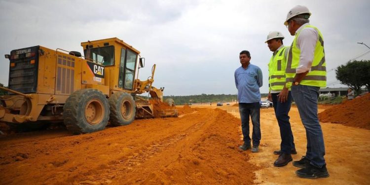 Wilson Lima fiscaliza fase final da execução das obras do Complexo Viário Anel Sul