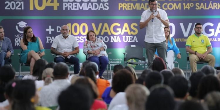 Wilson Lima anuncia pagamento do 14º salário na segunda a educadores do AM
