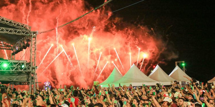 Prefeito David Almeida quer ‘Réveillon Cristão’ como evento oficial no calendário de Manaus