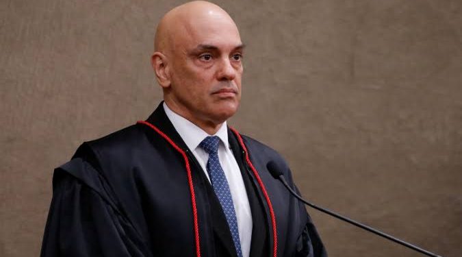 Alexandre de Moraes restringe porte de arma de fogo no DF durante posse de Lula