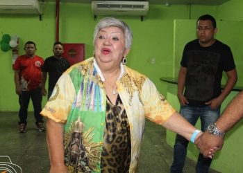 Dama do teatro amazonense Ednelza Sahdo morre aos 78 anos em Manaus