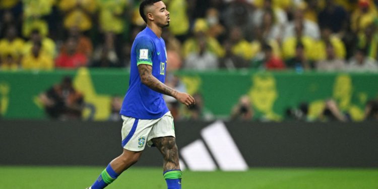 Gabriel Jesus realiza cirurgia no joelho após deixar Copa do Mundo