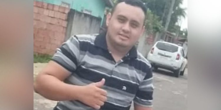 Vídeo mostra filho sendo morto a tiros ao salvar a mãe durante assalto no Iranduba
