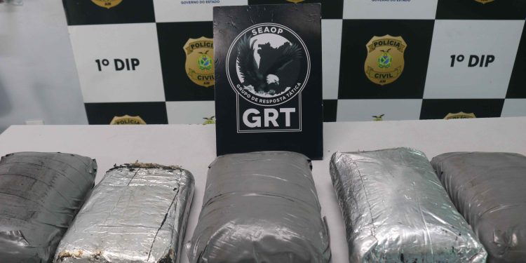 Depois do bagulho na farinha, polícia apreende 5 kg de skunk em pneu de veículo no AM