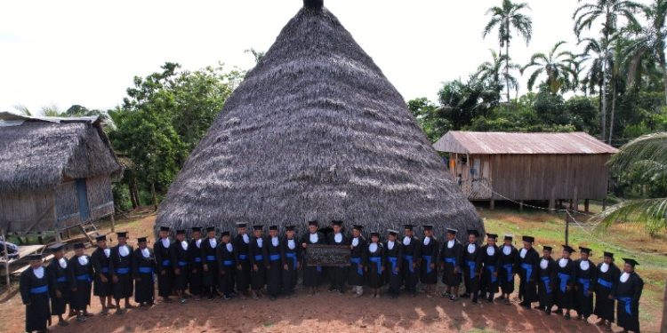 UEA forma primeira turma de professores indígenas do Vale do Javari