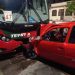 Possivelmente embriagado, motorista de veículo atinge ônibus de rota